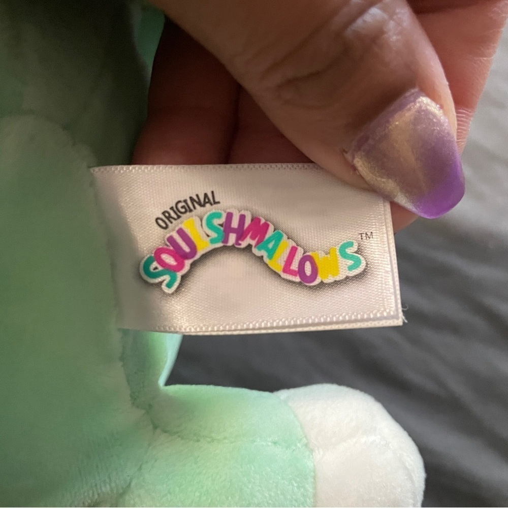squishmallow hug mees Rafa the dinosaur - Picture 4 of 4